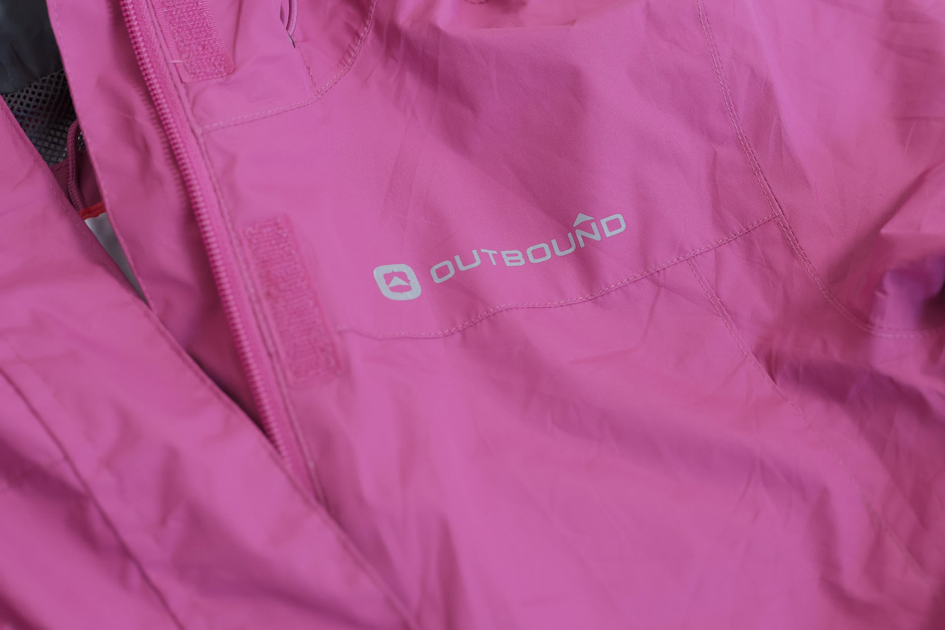 OUTBOUND Windbreaker Jacket – Magenta/Pink