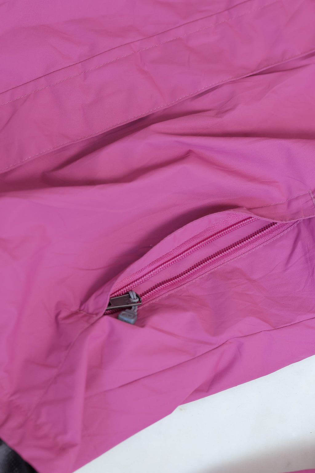 OUTBOUND Windbreaker Jacket – Magenta/Pink