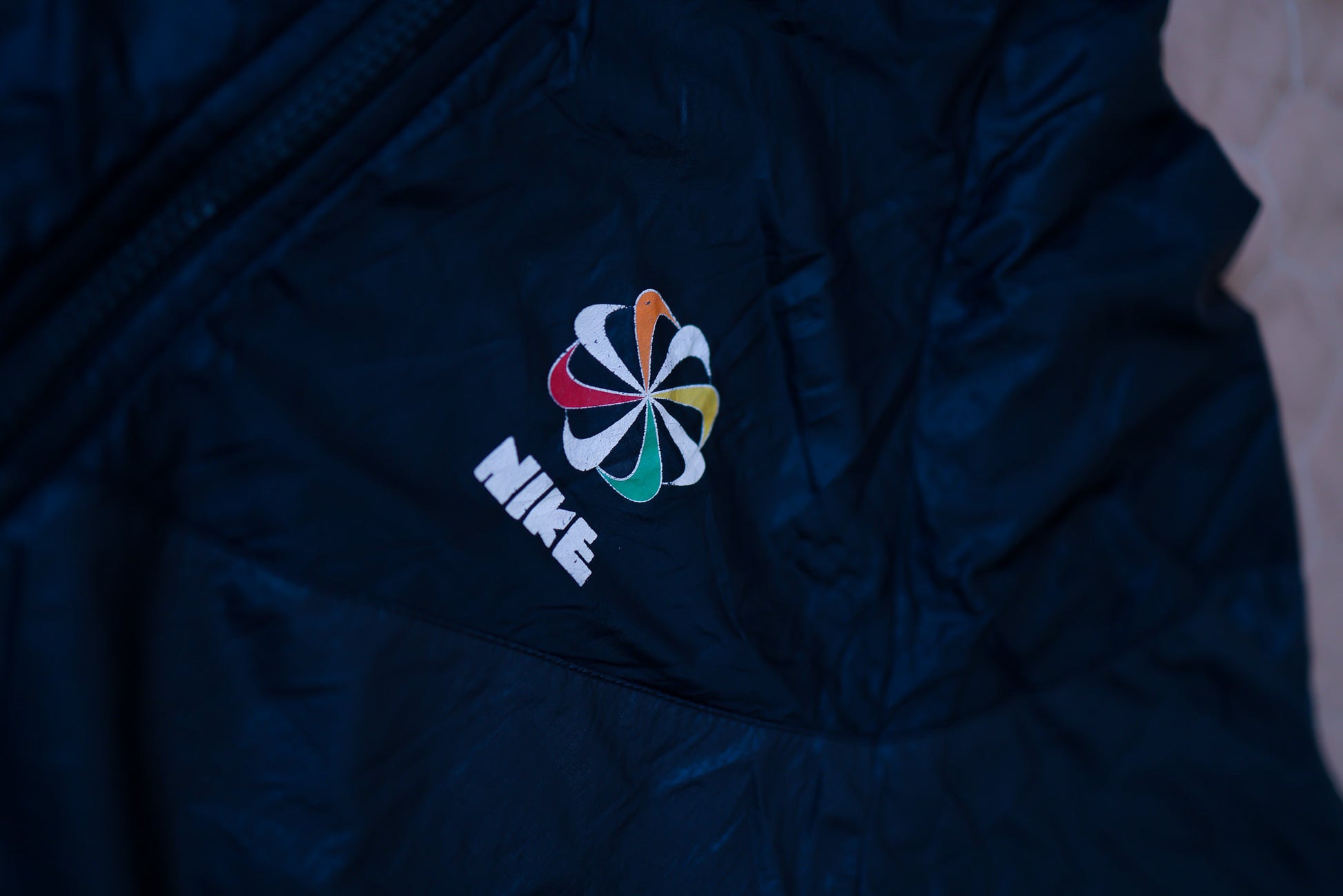 NIKE Vintage Windbreaker / Track Jacket