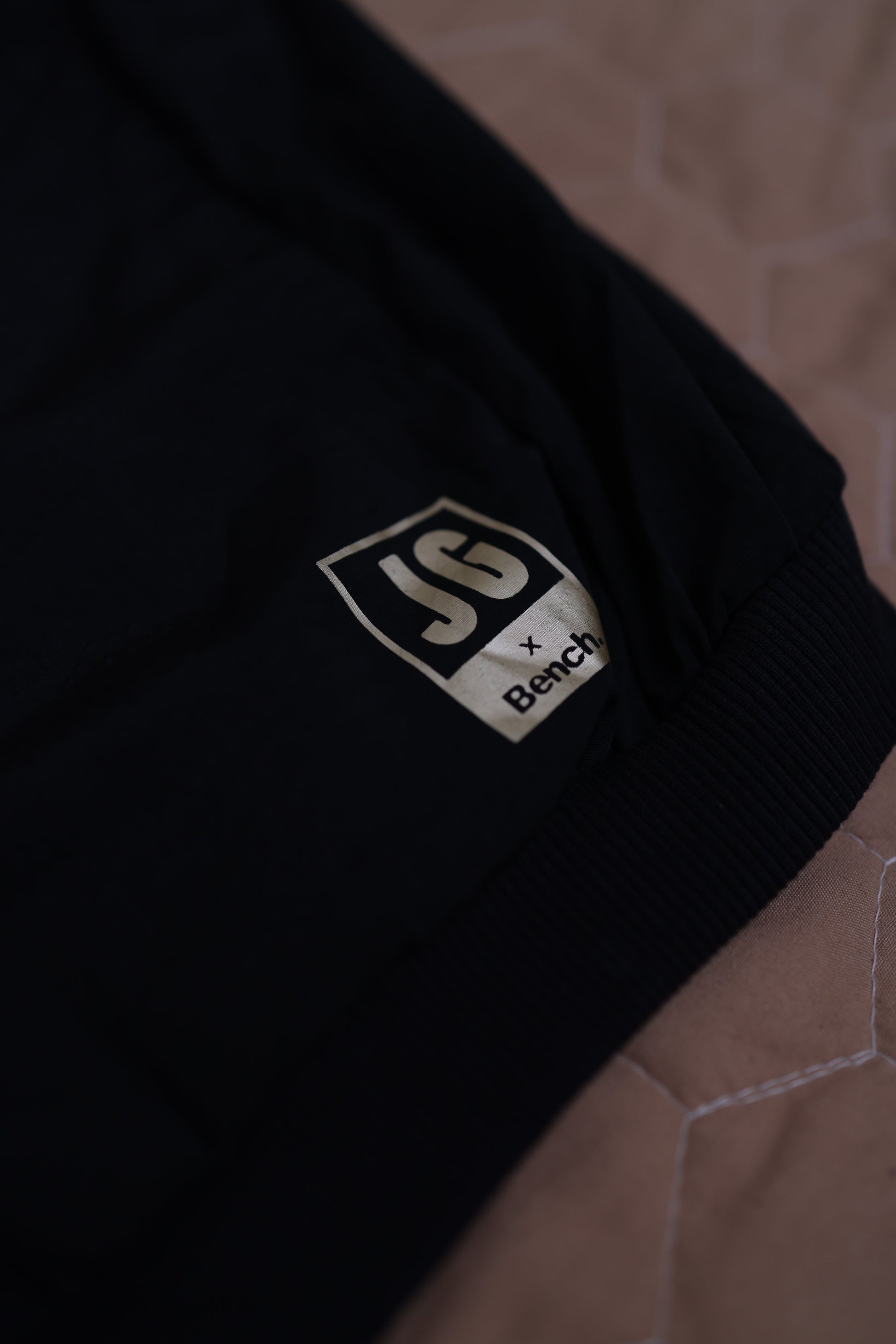 JG x Bench. Black Pullover Top – Size L